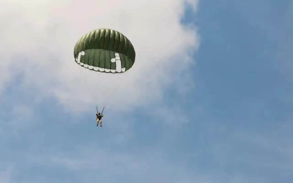 MC-1 military parachute